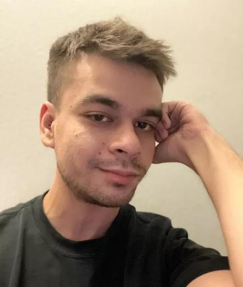 I don’t feel cute often so when I do, I will post a picture ♥️☺️☀️ by somar_reeves