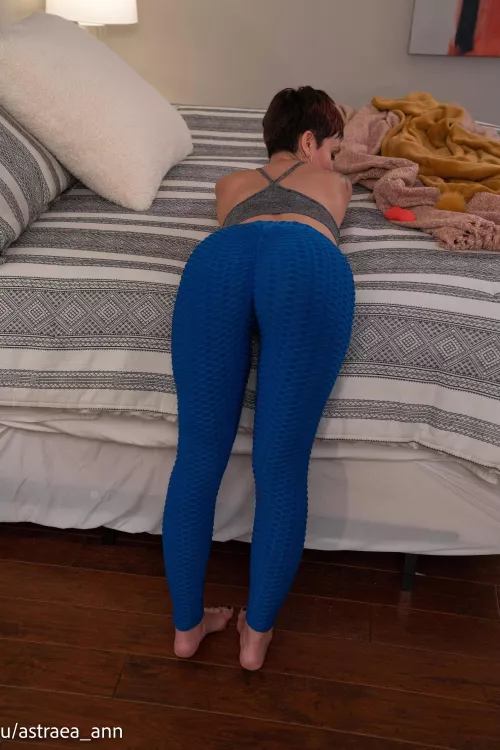 I feel so good in these! by Astraea_ann