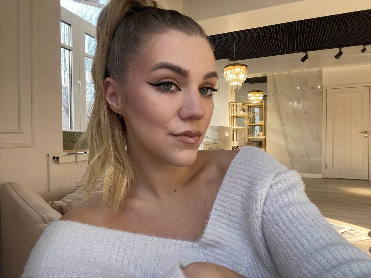 I look very sexy today posted by strungdelorme