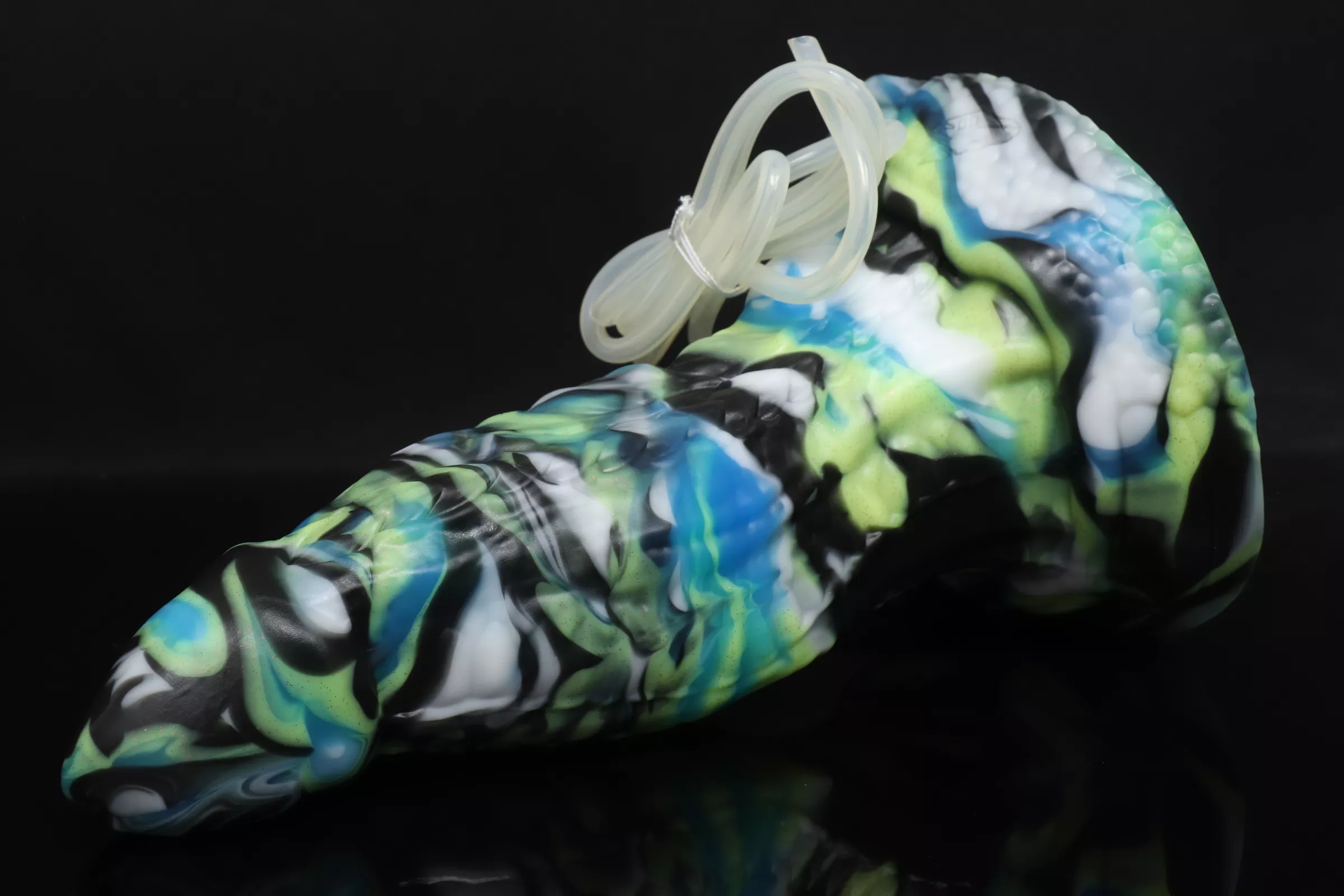 I snagged this Tempestt in medium yesterday. posted by 2seewhat1can