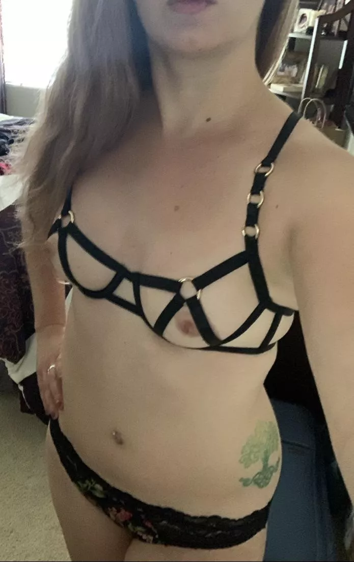 I’m embracing lingerie as I’ve gotten older. (F42, 137lbs, 5’5”) posted by wallcreature
