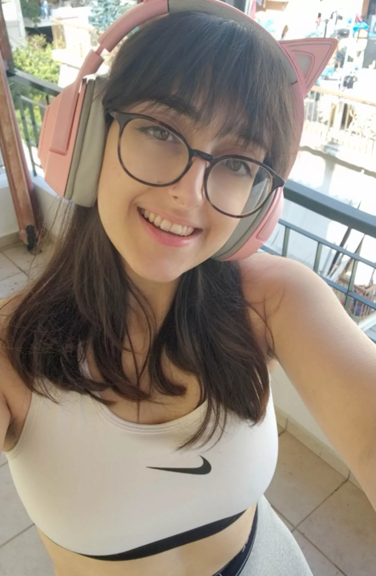 I'm feeling powerful these days even without makeup! F21 posted by princessxo699