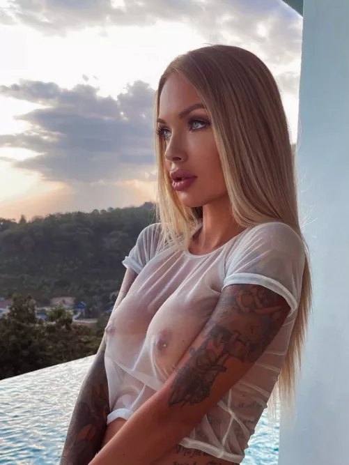 i'm wet but there is no rain by Finelydeal783