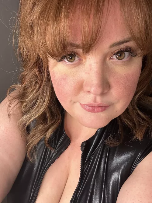 It’s Saturday… that means only one thing 🫦 by thickthighs_twinkly