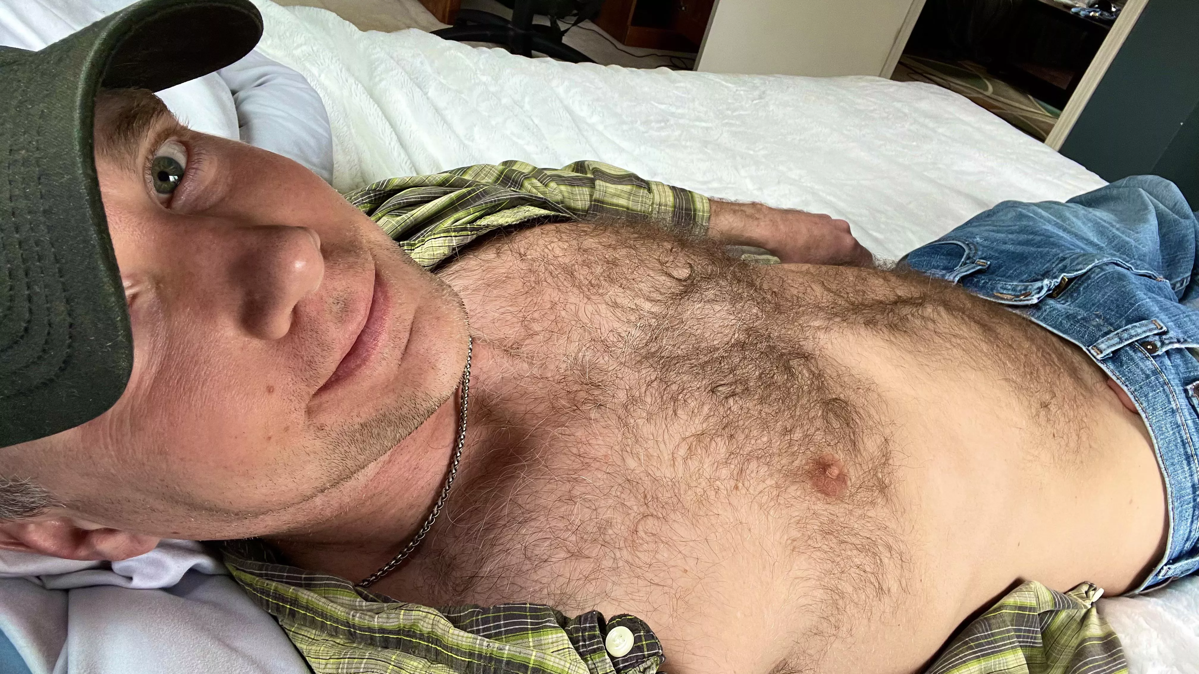 Just got home and it’s time to relax…or is it? posted by ChainsawDust