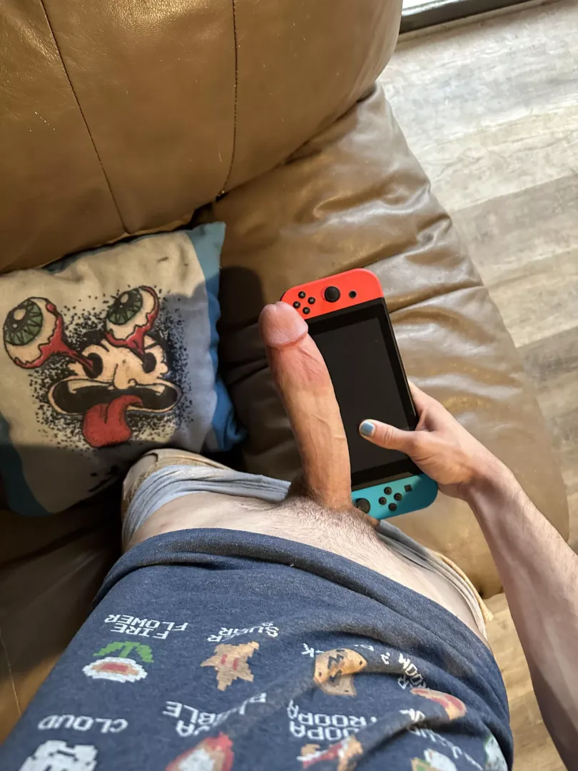 lets smash bro 😎 posted by droppedmyson
