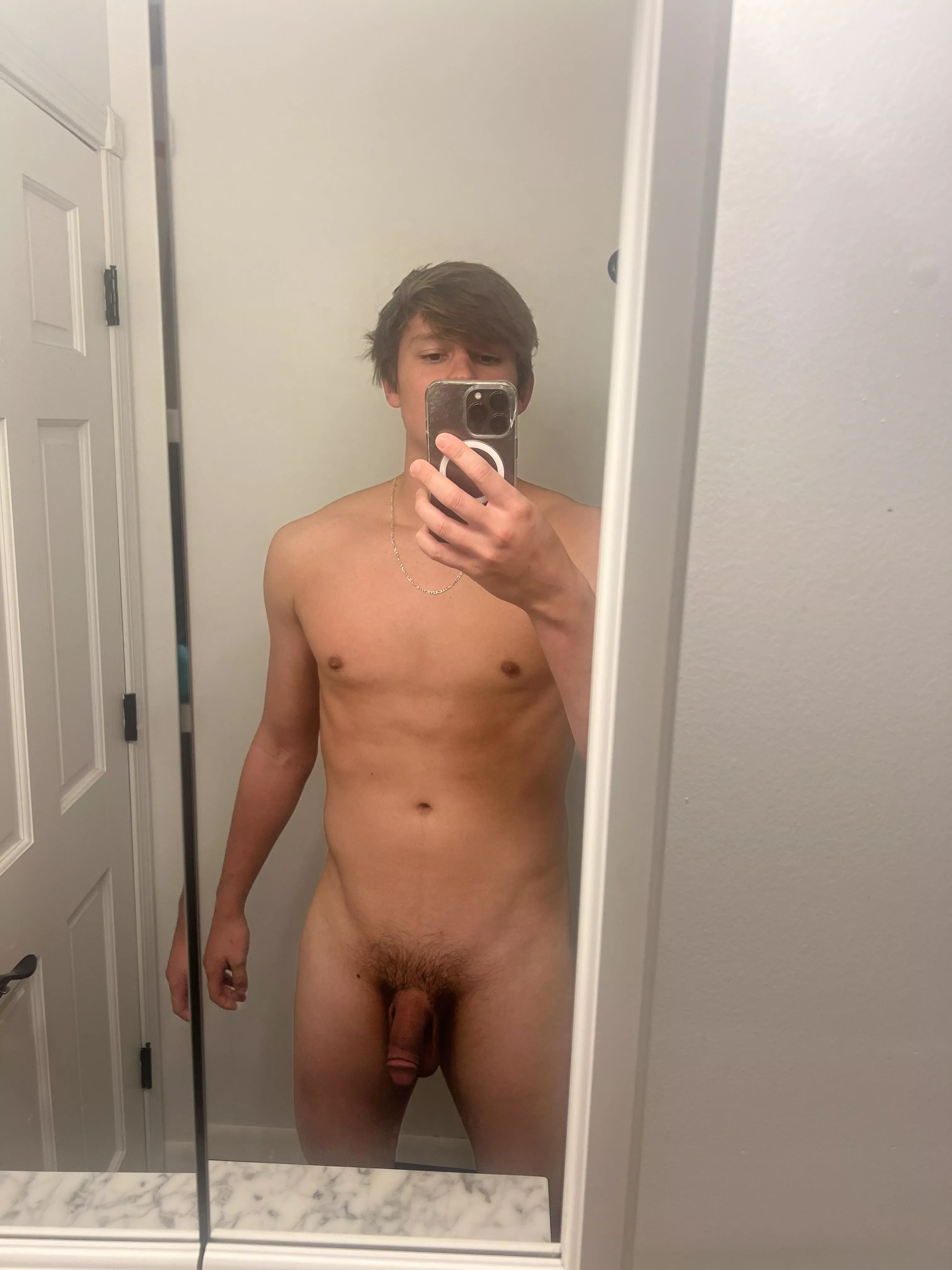 Lick my body and make this thing hard🥵🤤 posted by Helllboi666