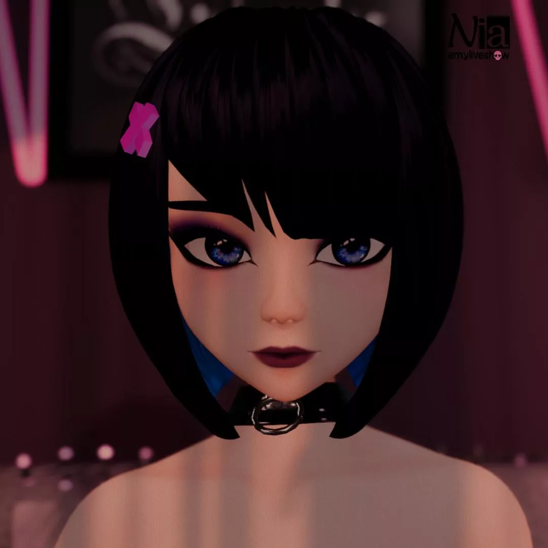 Look into my puppy eyes 💙 https://chaturbate.com/emyliveshow posted by EmyLiveShow