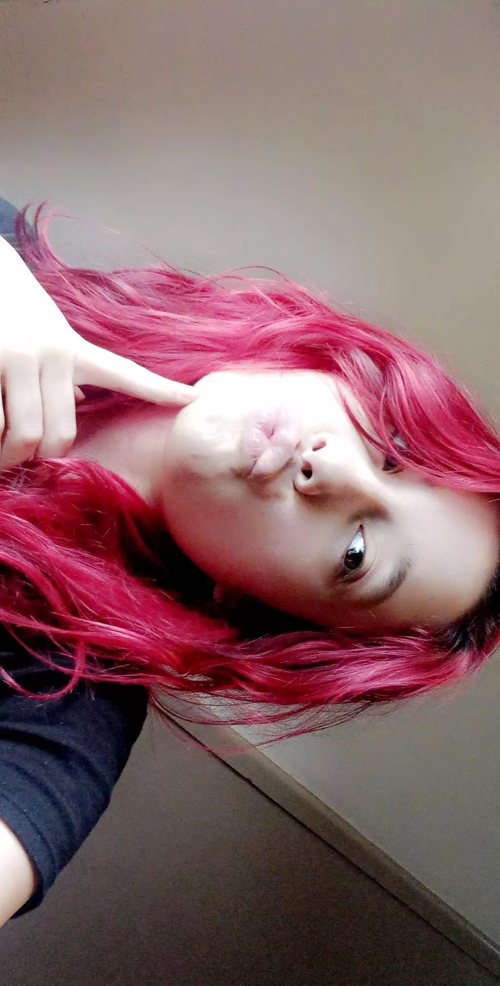 Looking sexy and feeling sexy posted by deszybabe