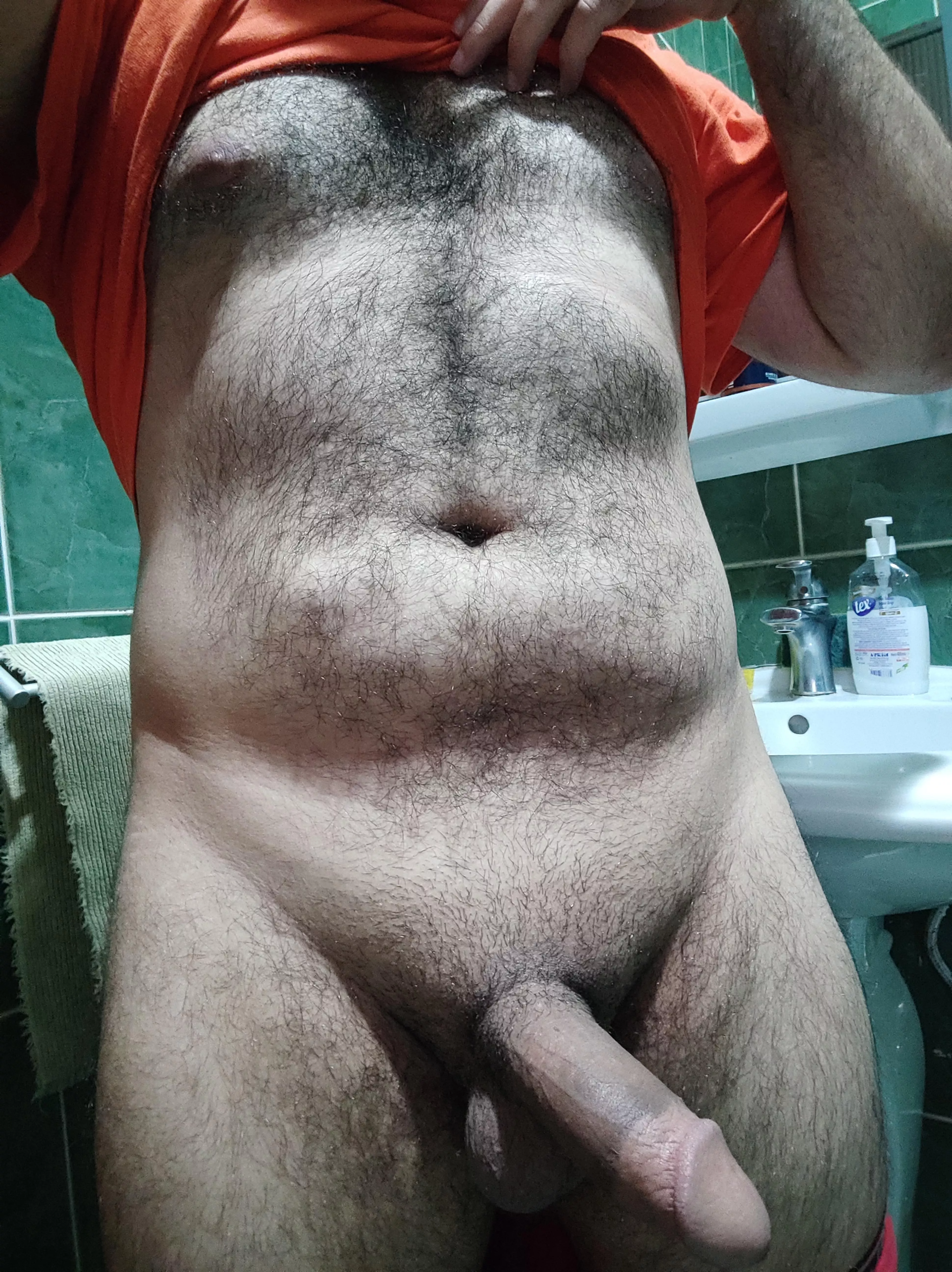 (M)26 straight, First post here, DM's are open posted by DickNThighs