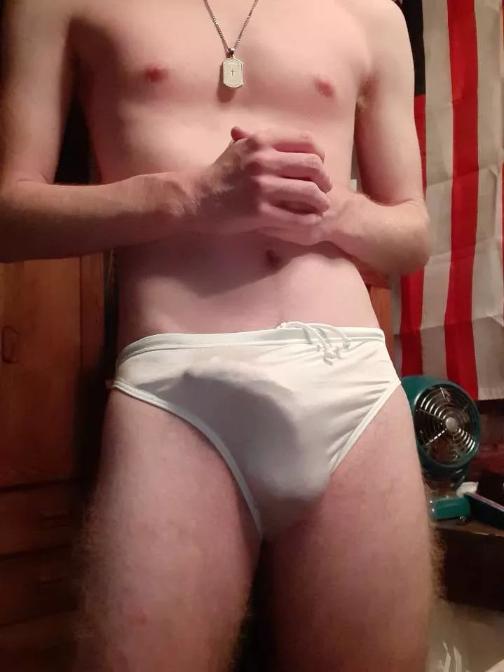 My huge 19yo bulge in my speedo 🍆 posted by Slide-Warm