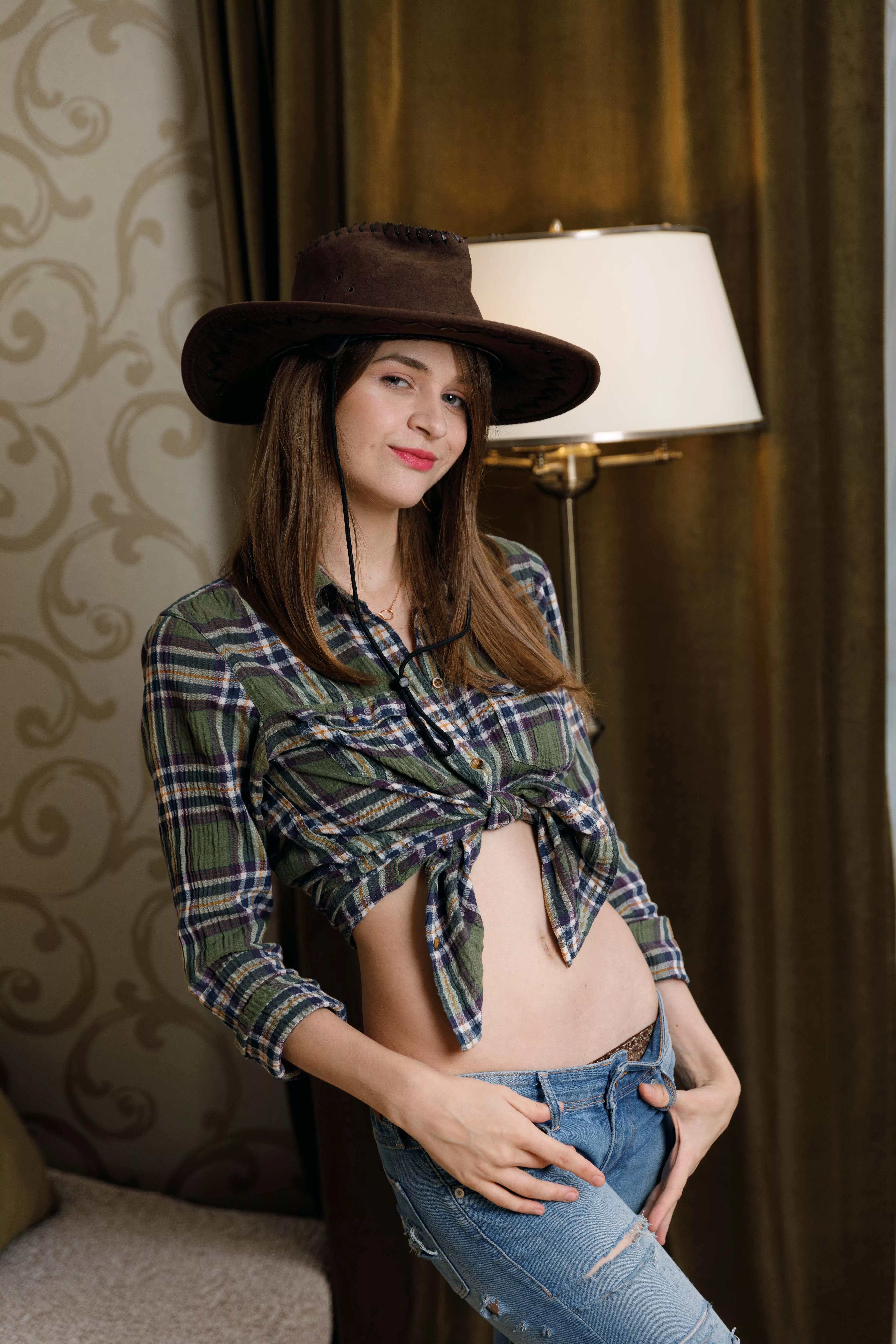 Olivia FG posted by famegirls