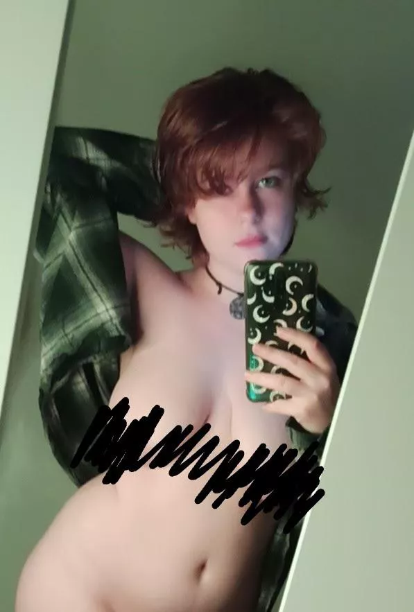 Pixie cut really made me look cute posted by LuckyDarla