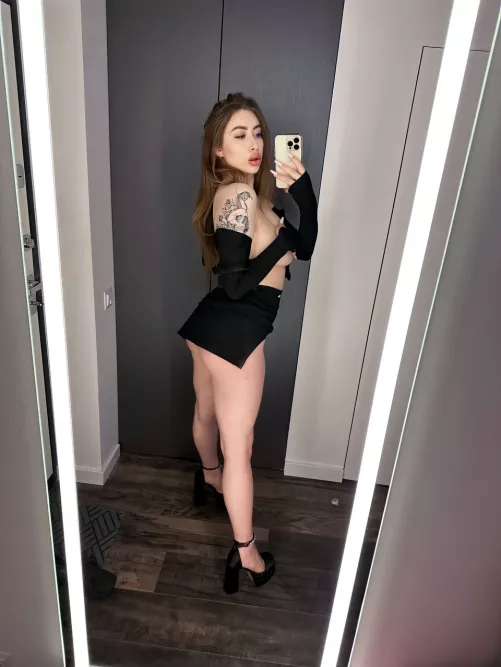 So tight for the first date by thericolekelle