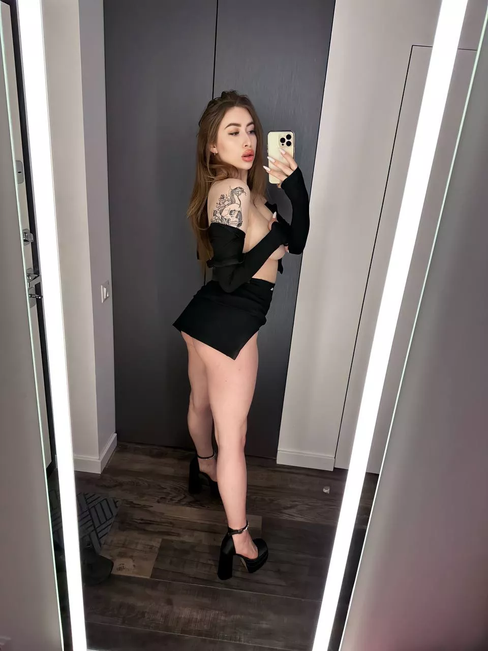 So tight for the first date posted by thericolekelle