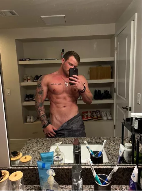 Wanna play with daddy? by GayGymBro69