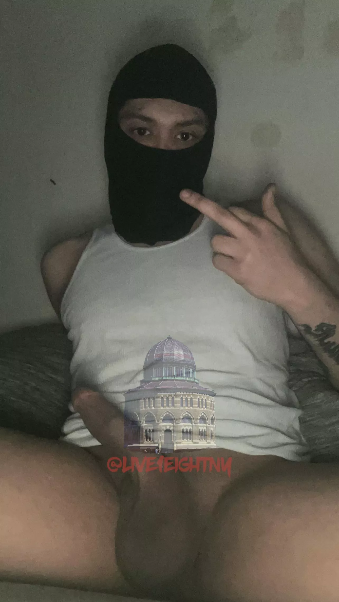 Wanna take a seat on daddy’s lap ? 🐎 posted by Grimacehh