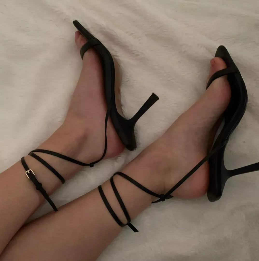 Want to taste them after I’ve been wearing my heels all day?😋 by Lauraaalove