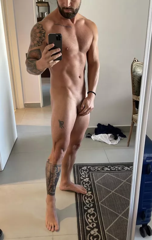 Who wants to see my cock today? by jay_nmd