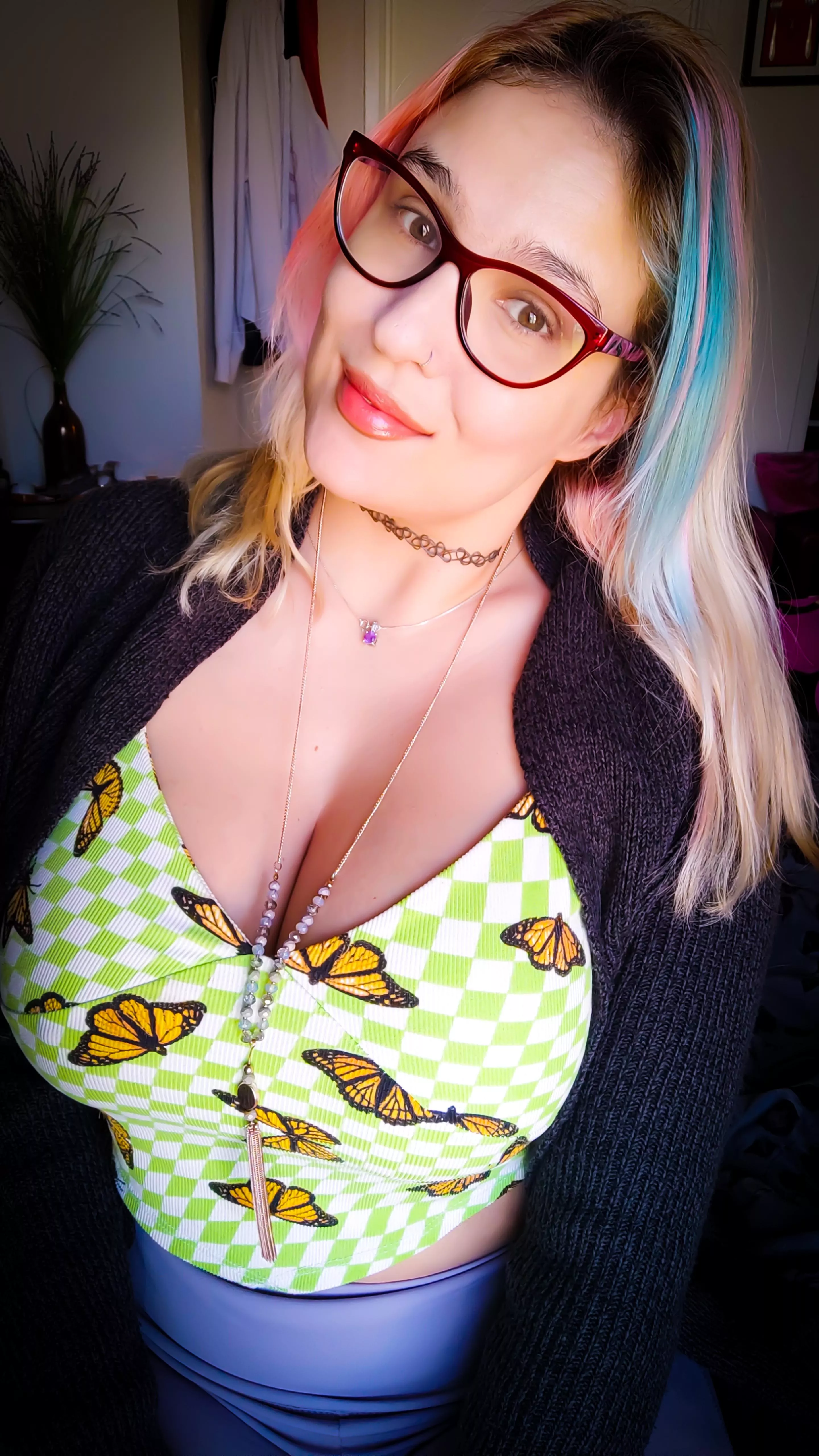 Wishing you a fantastic weekend posted by Sarothica69