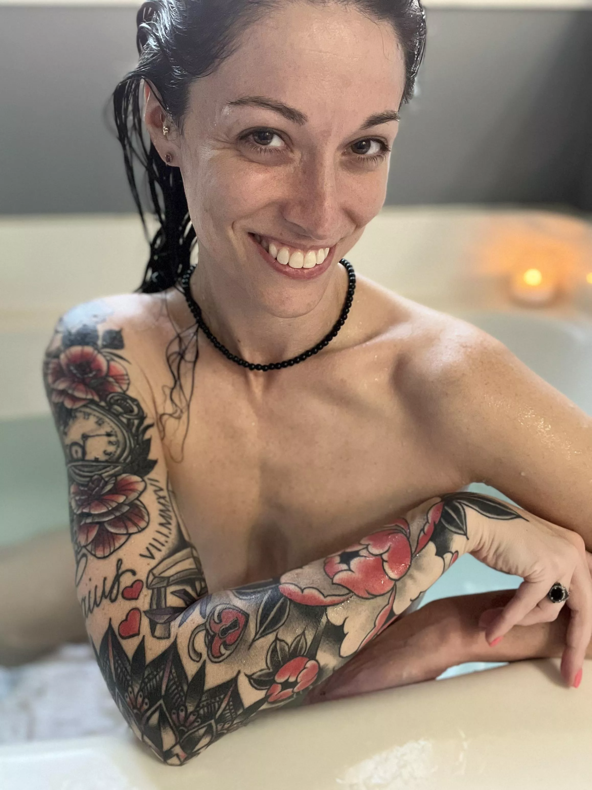 Would you bathe with me?😁 posted by Athomewithember