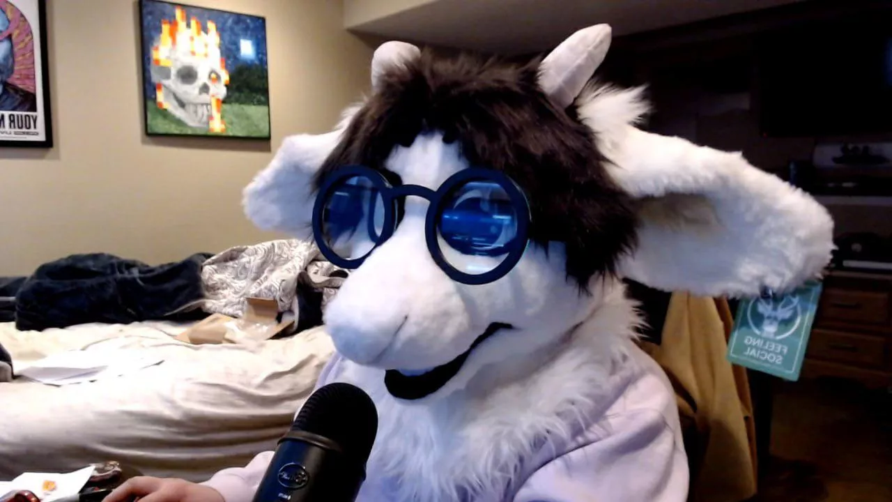 Would you watch him? (Me lol) posted by KruncheeCarrots