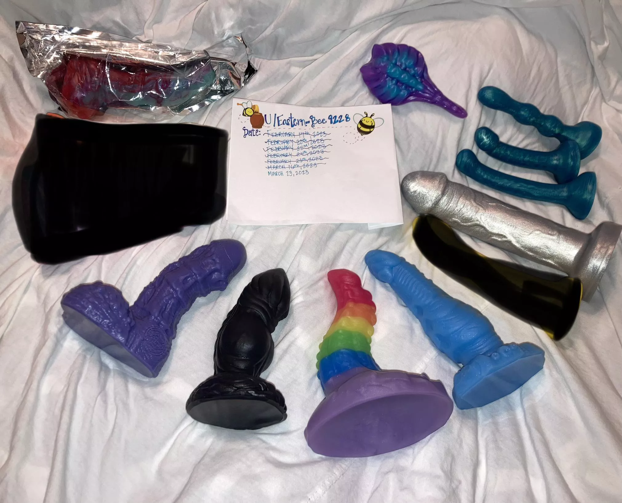 [WTS] (Bump) 8 Sculptures Still Available for Adoption & Free Shipping on Bundles posted by Eastern-Bee9228