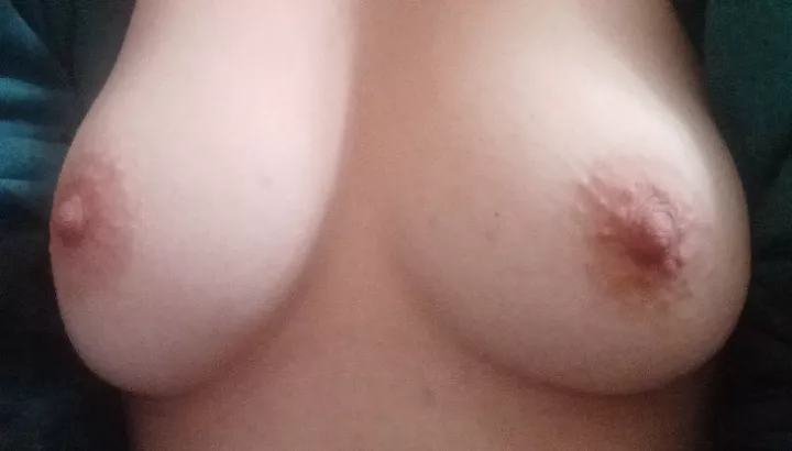 You ladies look amazing as always 😍 posted by SomewhereSuch6857