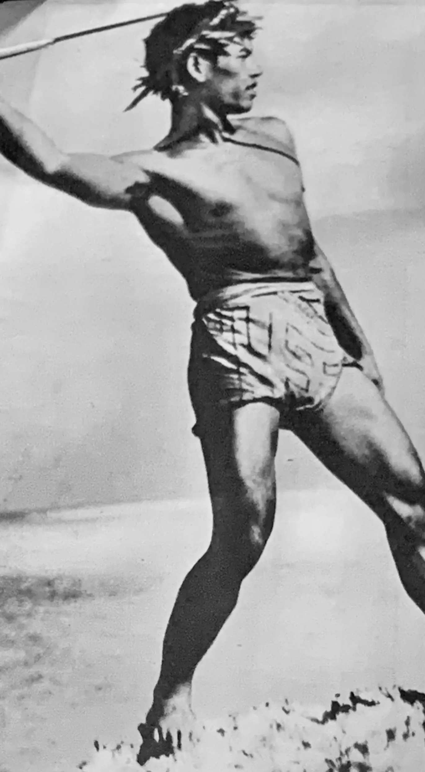 100 years old photo from Tahiti posted by CPHcreeper