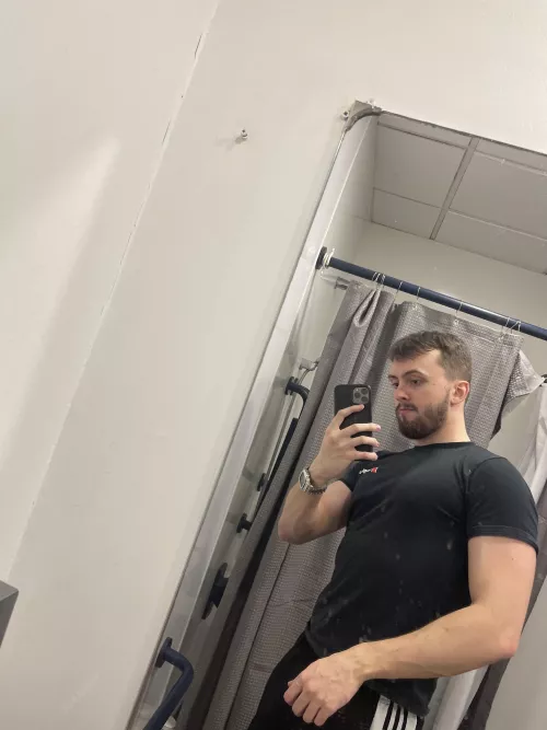 Another great gym session! Late night one :) by loner0803