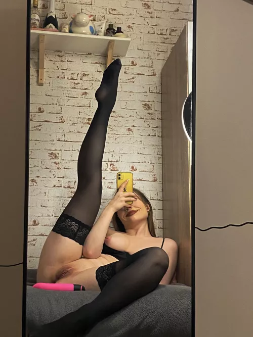 Aren’t petite Asian girls look adorable ? by vidosavisx