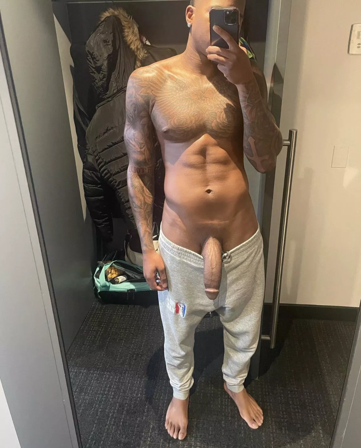 Can you get me hard? posted by ThirdLeg6989