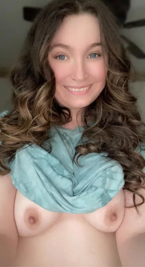 Cover me in kisses pls 🥰 by naughtysecretpics