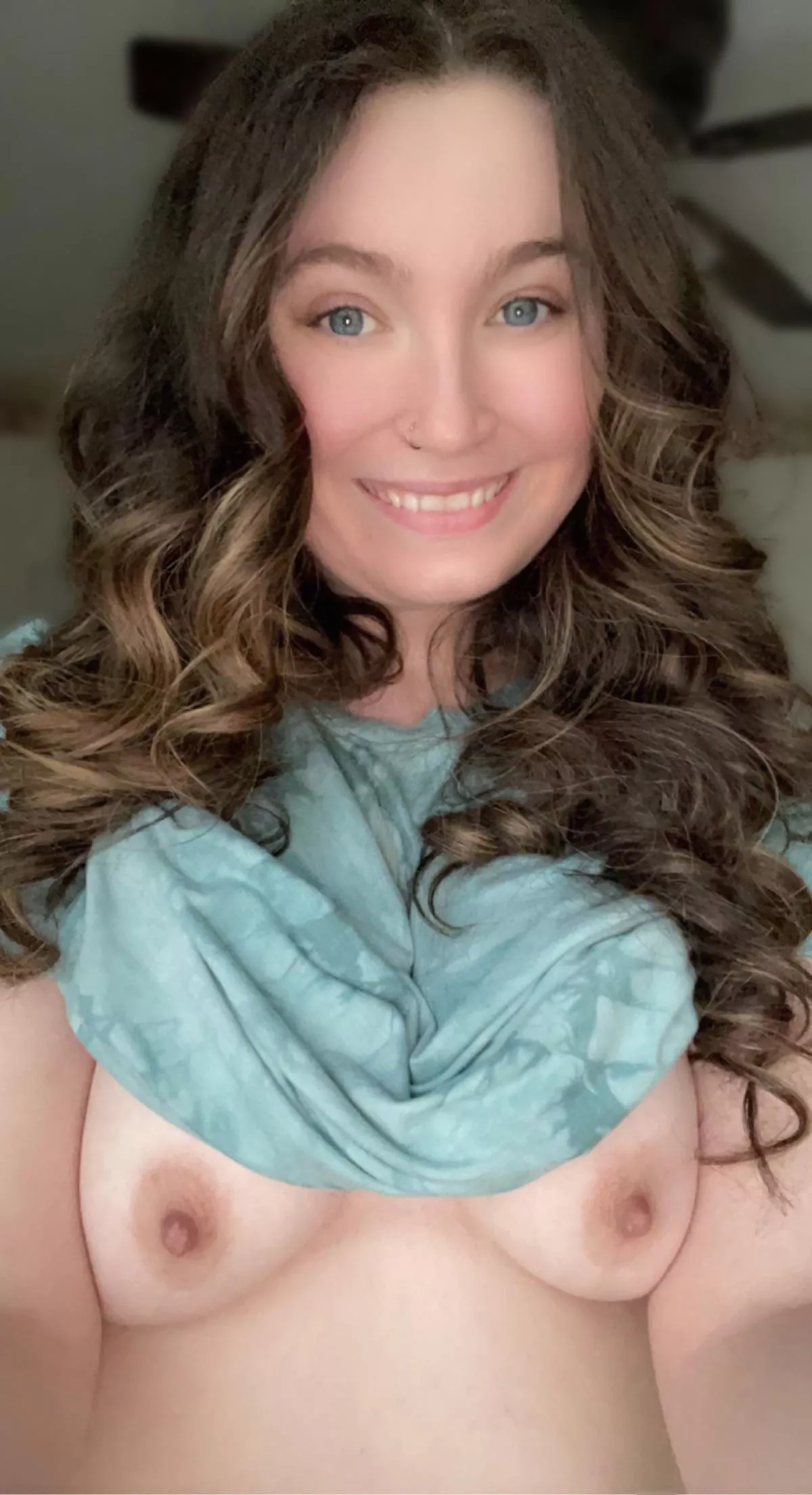 Cover me in kisses pls 🥰 posted by naughtysecretpics