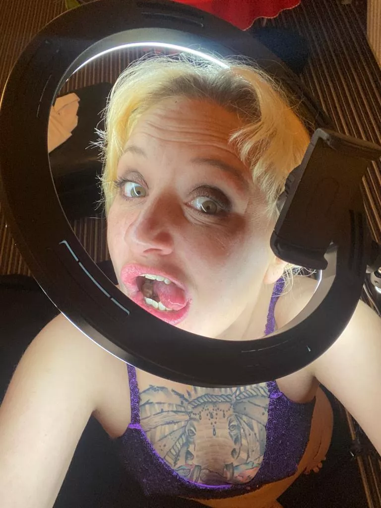 Crazy Sunday xx posted by Felgate007