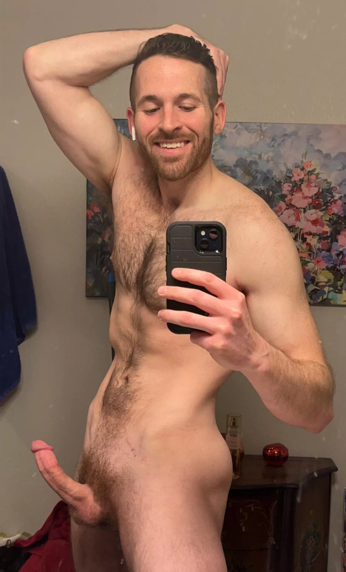 Do you like a guy with a curve? 27M posted by iwts15