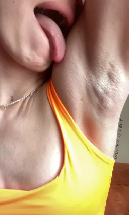 Do you like close-up? by Jacky_Q_feet