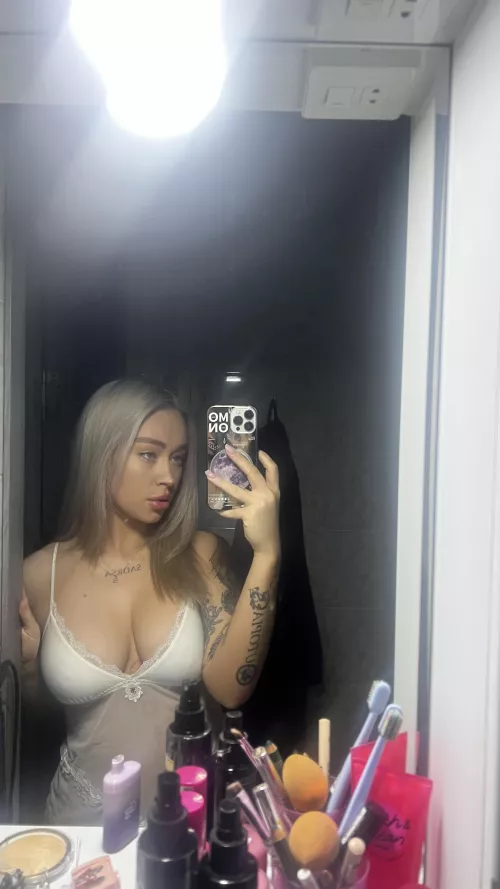 Does my ass look edible? by Spythor