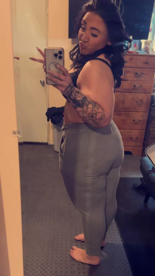 Grey sweats not just for men hehe by Nicolebbw