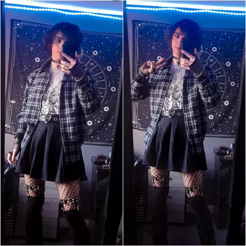 Hai everyone! I went out for dinner yesterday and picked this outfit, did I do good? 💖 by Aura_is_questioning