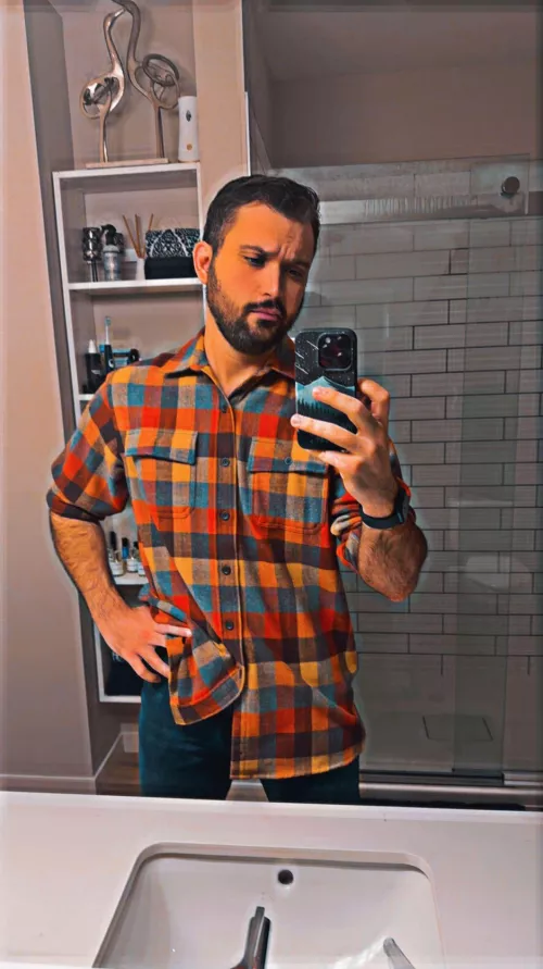 Happy 2,000 followers, thanks bros. by gaynudebromn