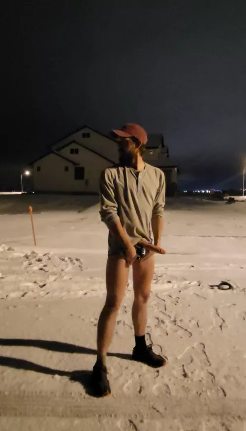 Hot enough to melt some snow?🤔 by SpanishKant