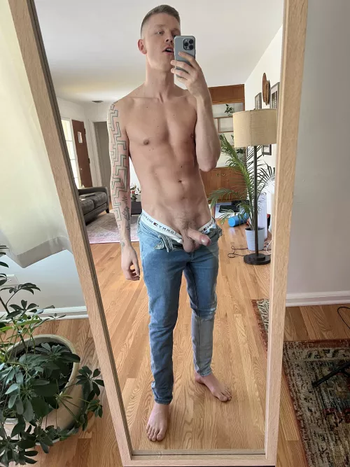 I always get a huge hard on after wetting myself 😈💦👑 by nate_archer