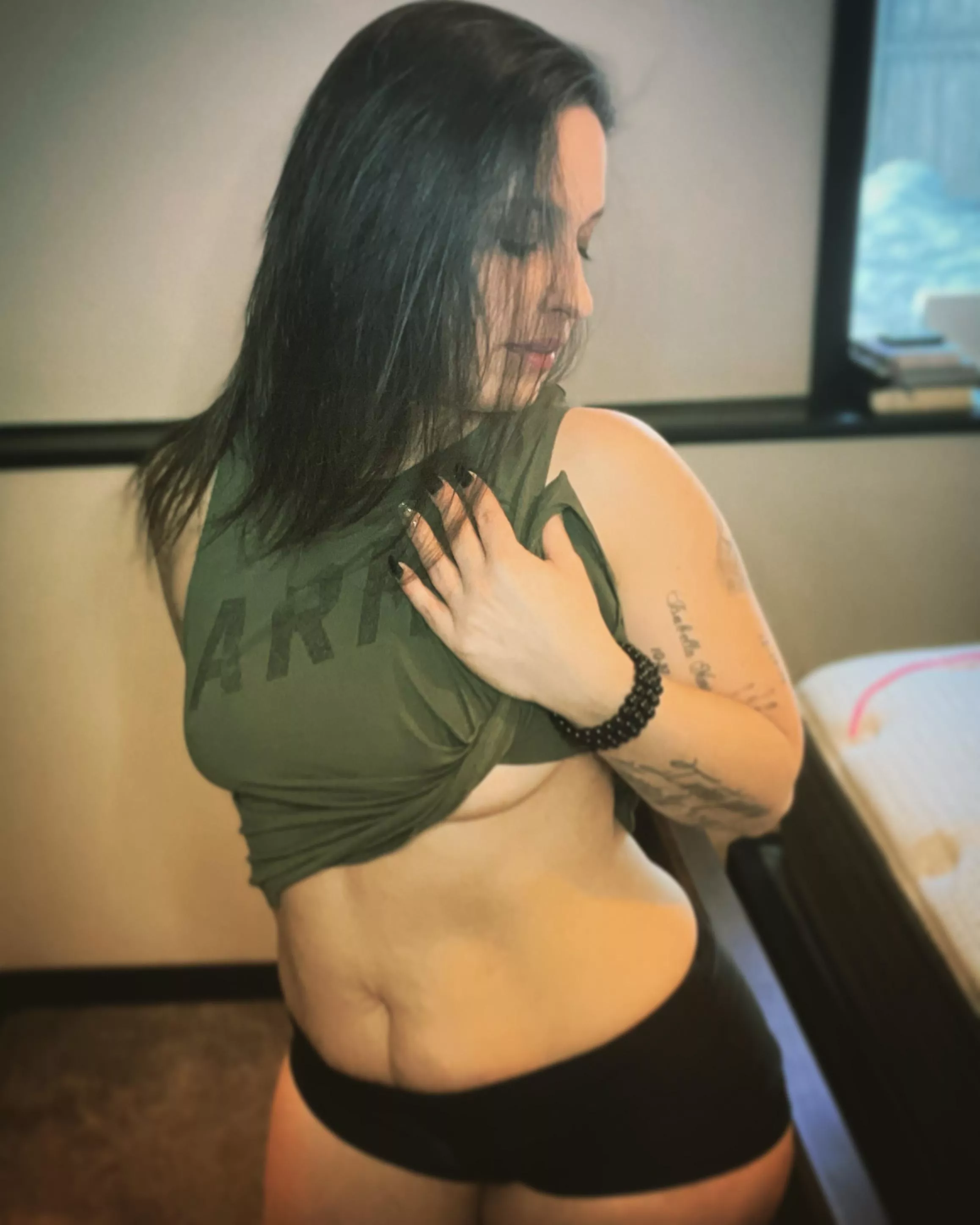 I can show you the world 💋😘 posted by Any-Calligrapher4099