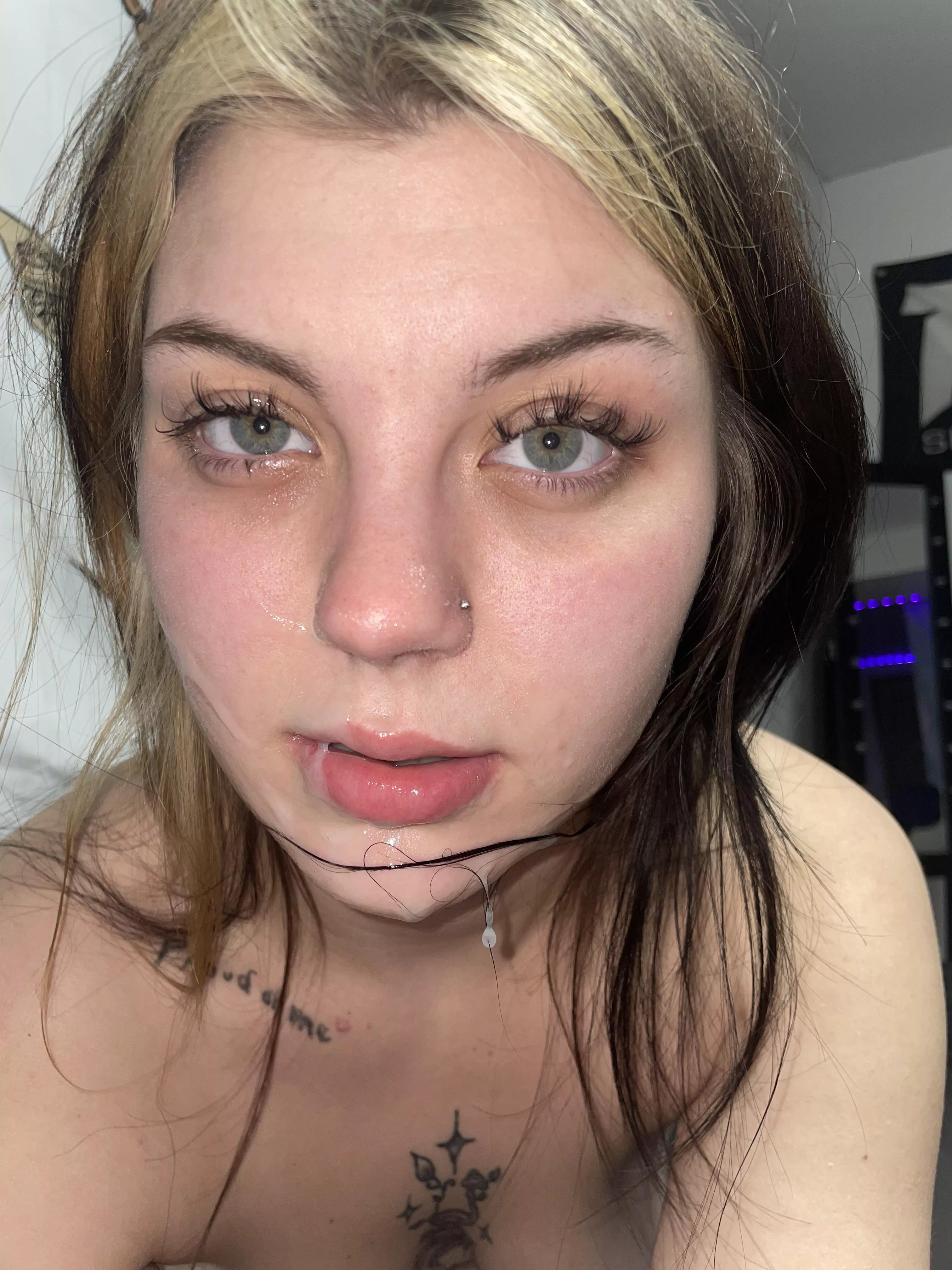 I crave loads on my face😍 Cum and add yours💋 posted by lvekayswrld