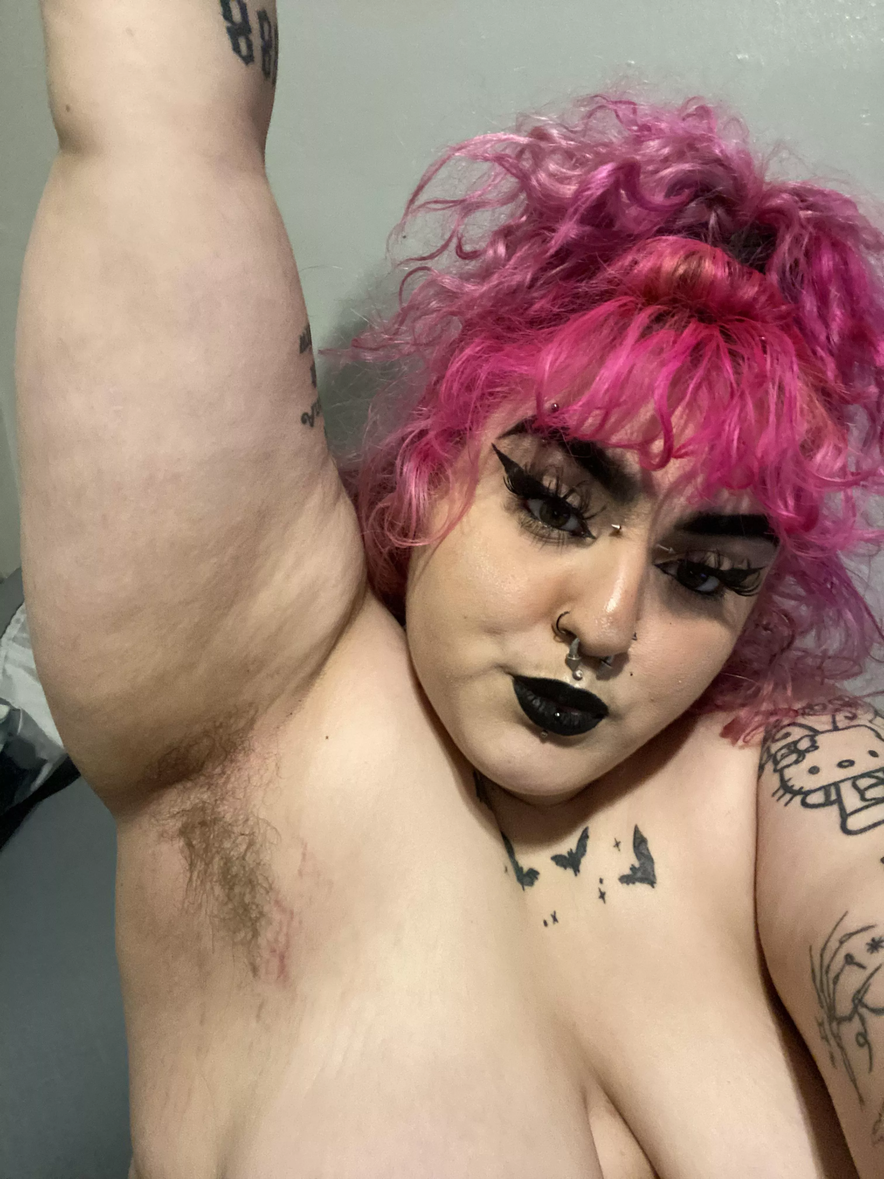 i never worry about shaving and it’s so freeing <3 posted by lovemevibe