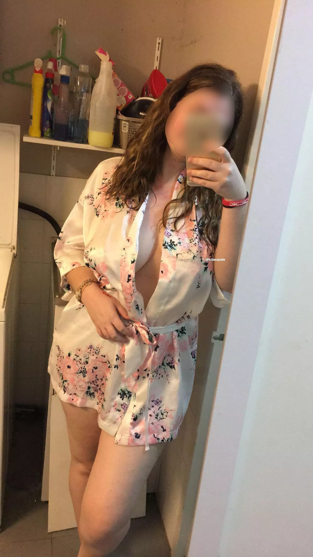 I want to be bred so badly 🥺 posted by Snagsss_