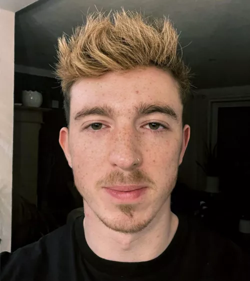 I‘m a night owl🤪💪🏻🌙 who‘s also going to bed super late at night?😂 by TheColdOnes