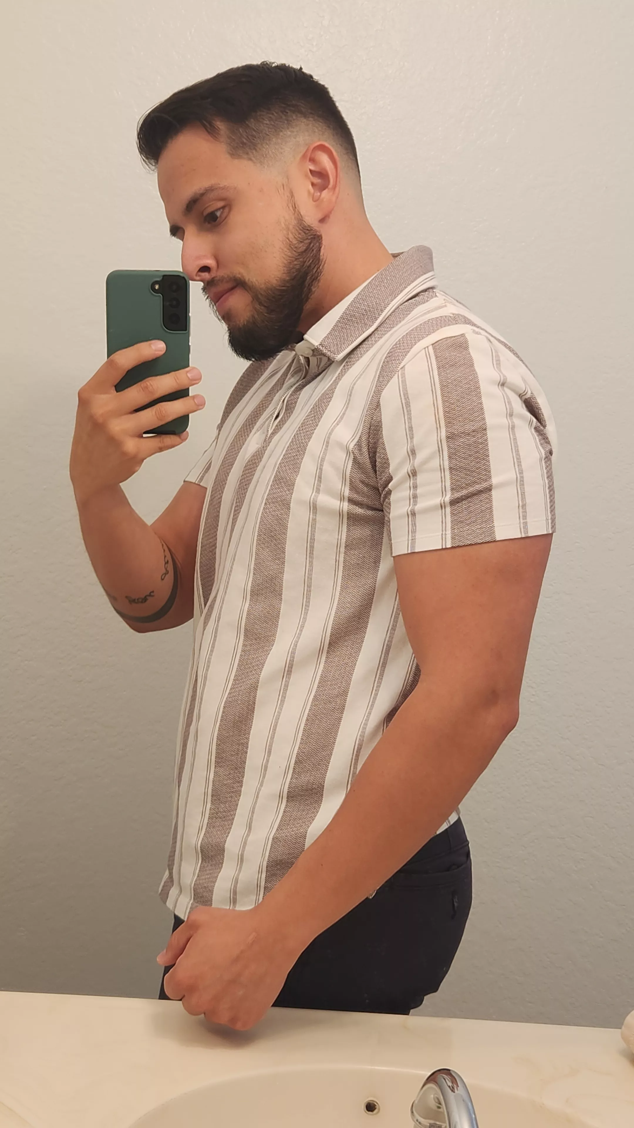 Is anyone else in love with striped clothes now? 😆 posted by mayoish