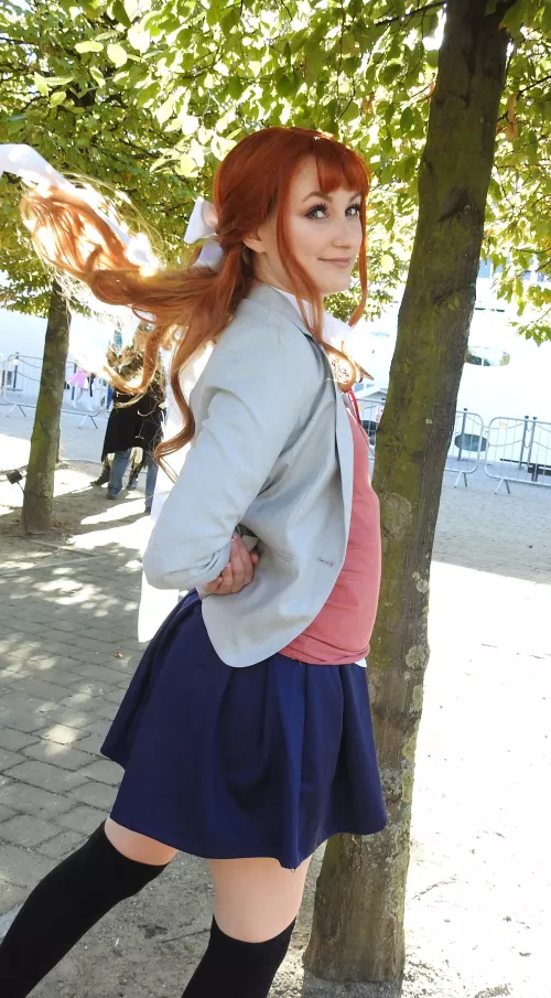 Jen Simpkins by UsefulWay7411